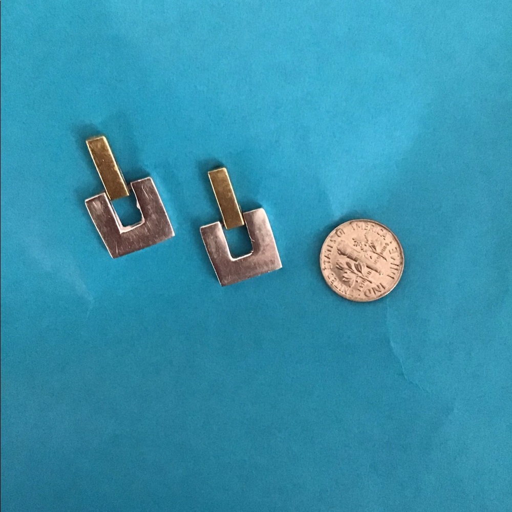 Earrings - Picture 2 of 3